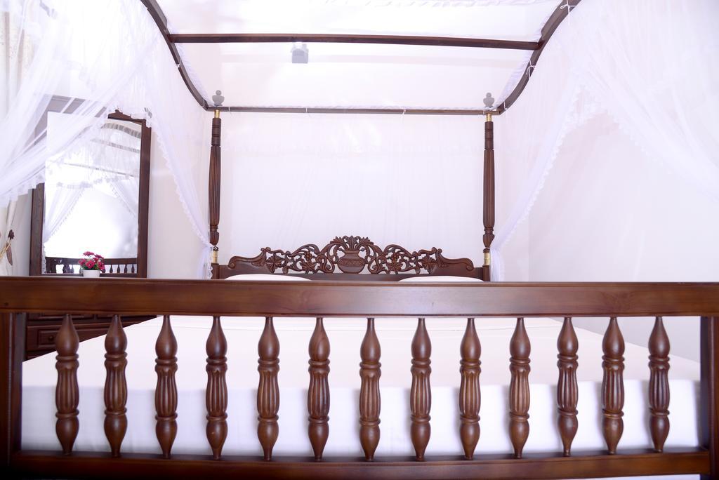 Aayu'S Guest Hotel Бентота Стая снимка